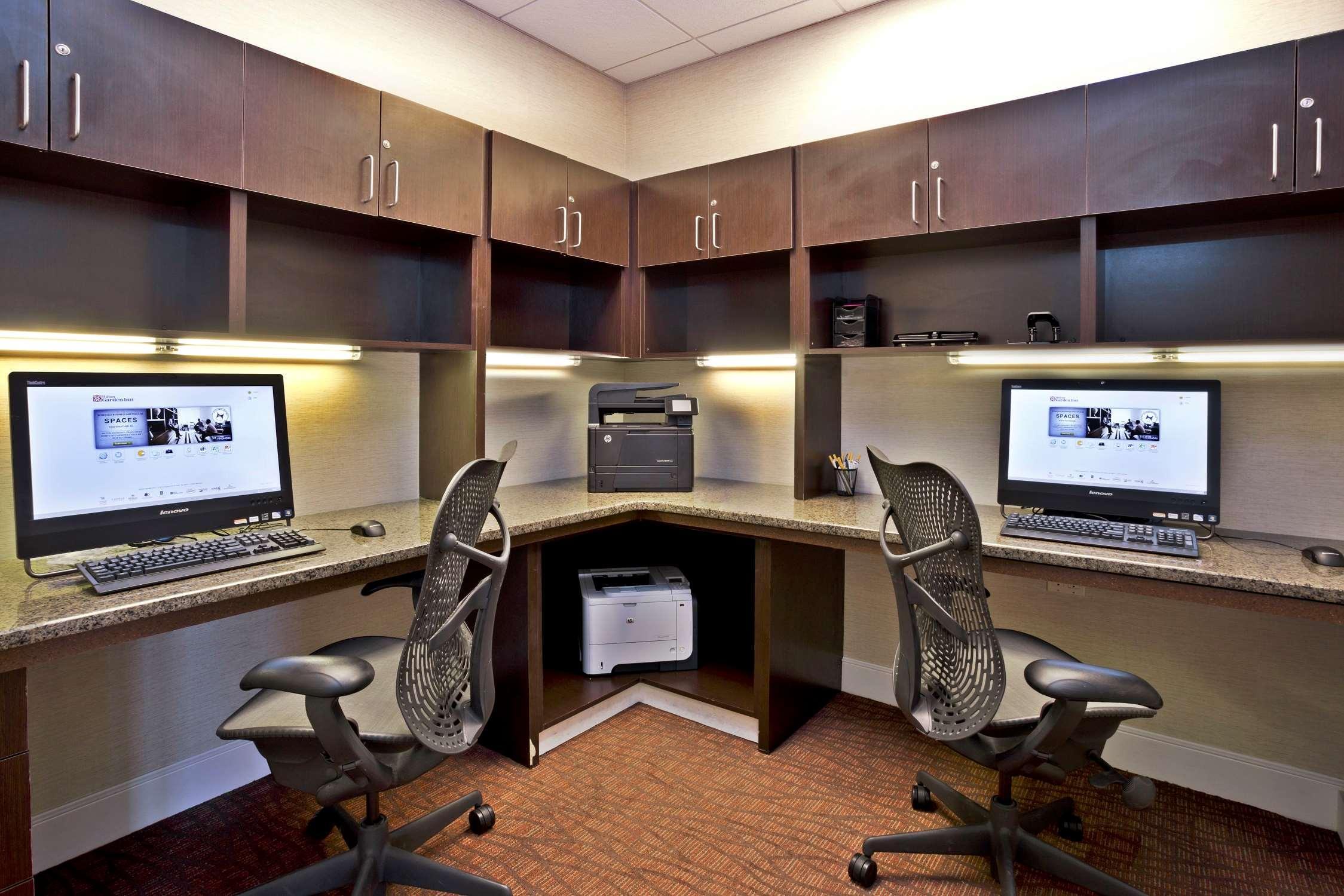 Hilton Garden Inn Detroit/Novi Ngoại thất bức ảnh