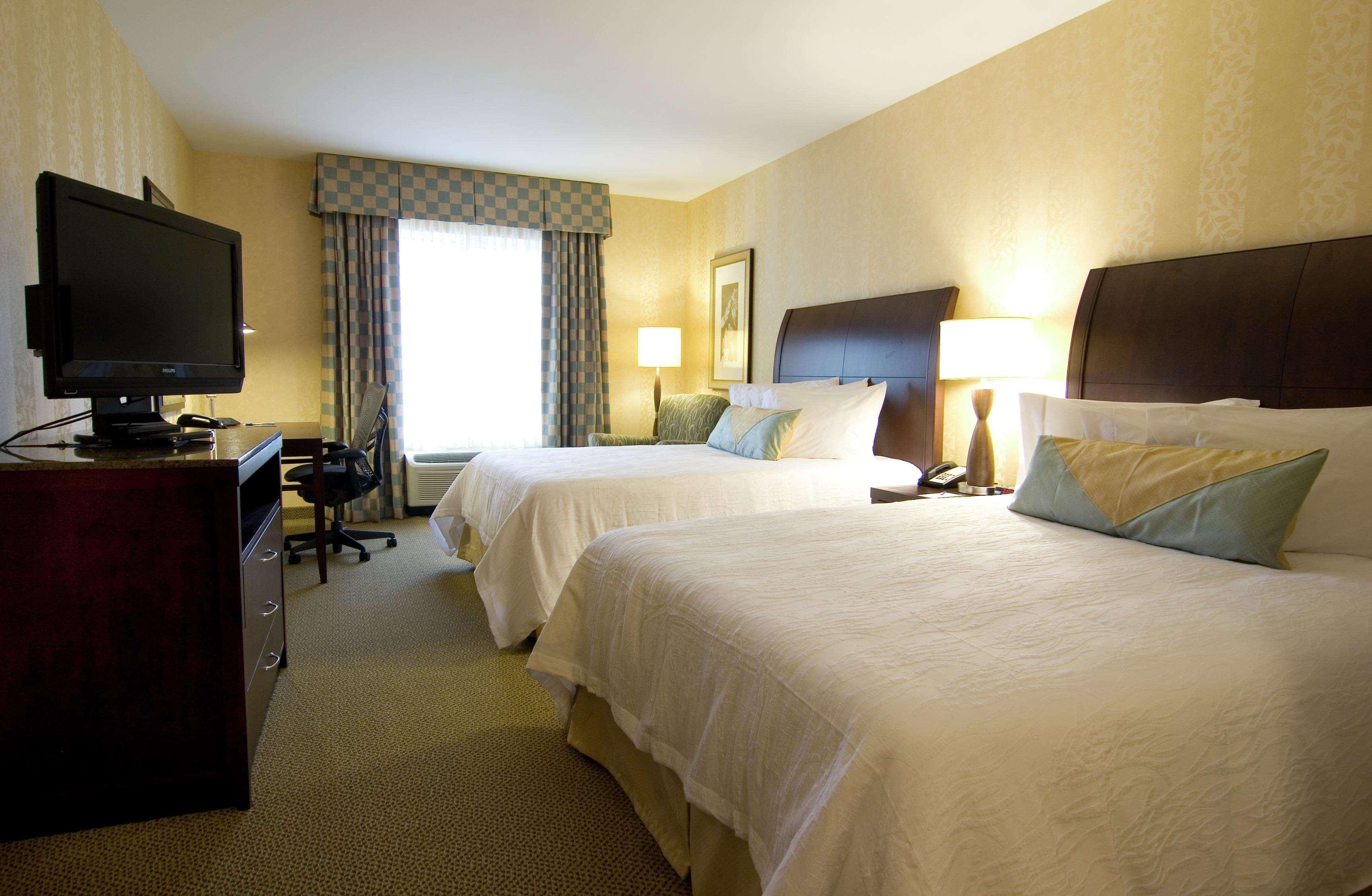 Hilton Garden Inn Detroit/Novi Ngoại thất bức ảnh