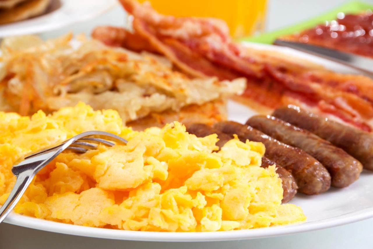 Hilton Garden Inn Detroit/Novi Ngoại thất bức ảnh