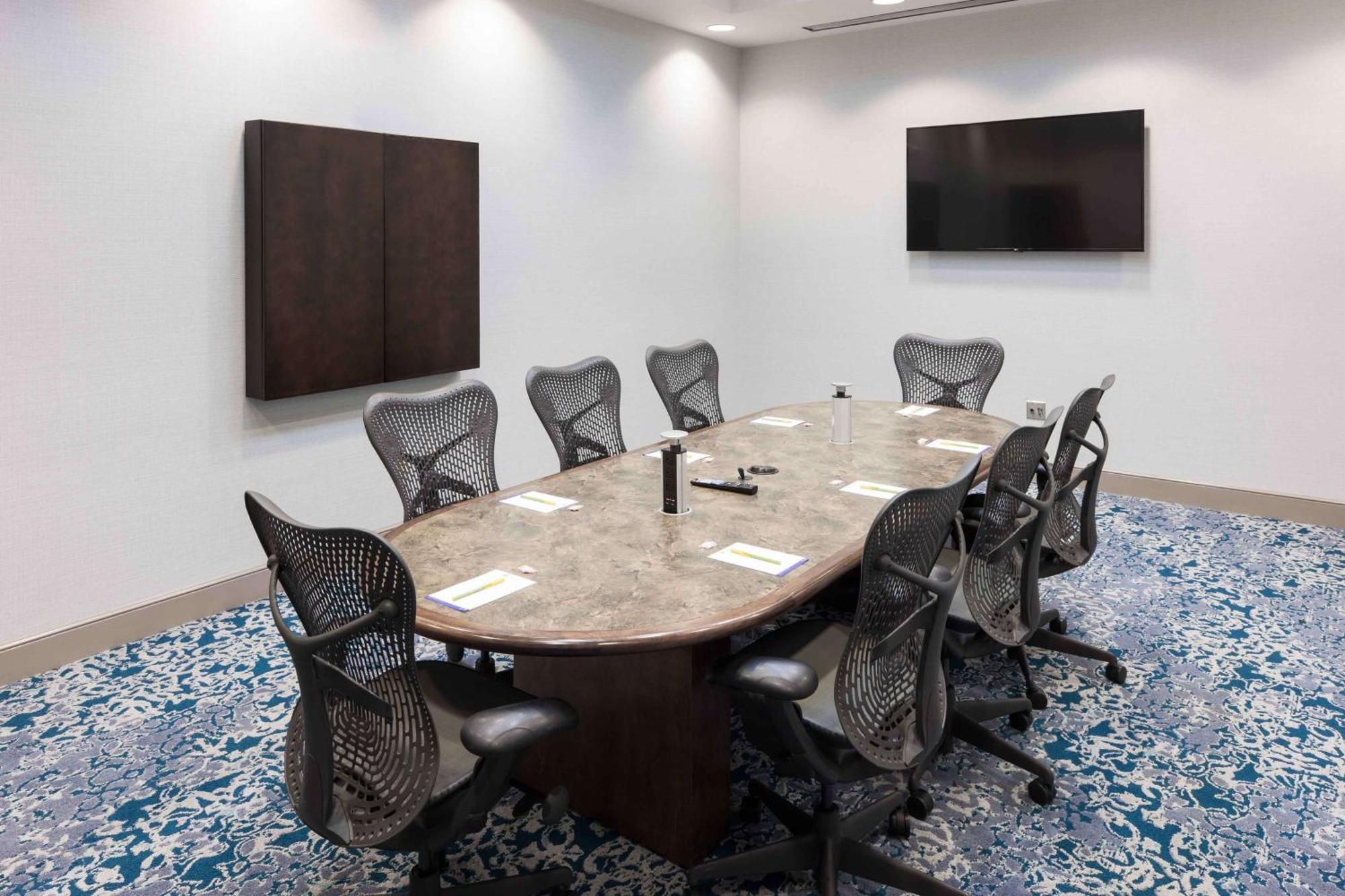 Hilton Garden Inn Detroit/Novi Ngoại thất bức ảnh