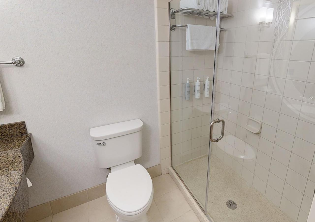 Hilton Garden Inn Detroit/Novi Ngoại thất bức ảnh