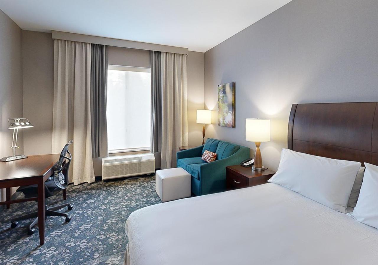 Hilton Garden Inn Detroit/Novi Ngoại thất bức ảnh
