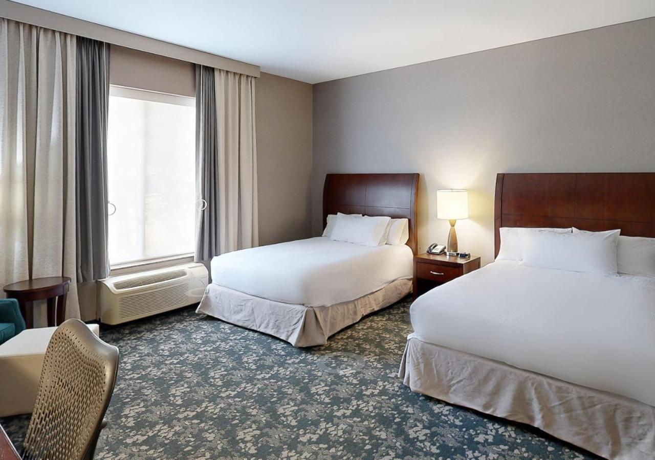 Hilton Garden Inn Detroit/Novi Ngoại thất bức ảnh