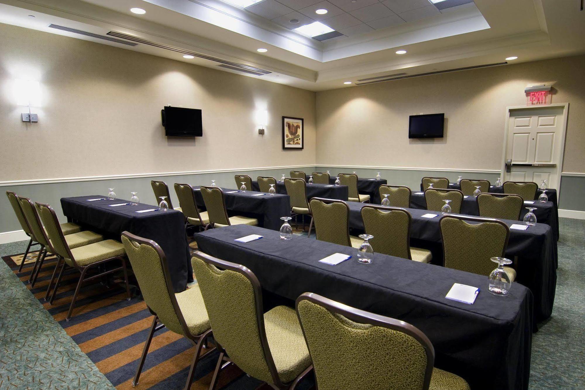 Hilton Garden Inn Detroit/Novi Tiện nghi bức ảnh